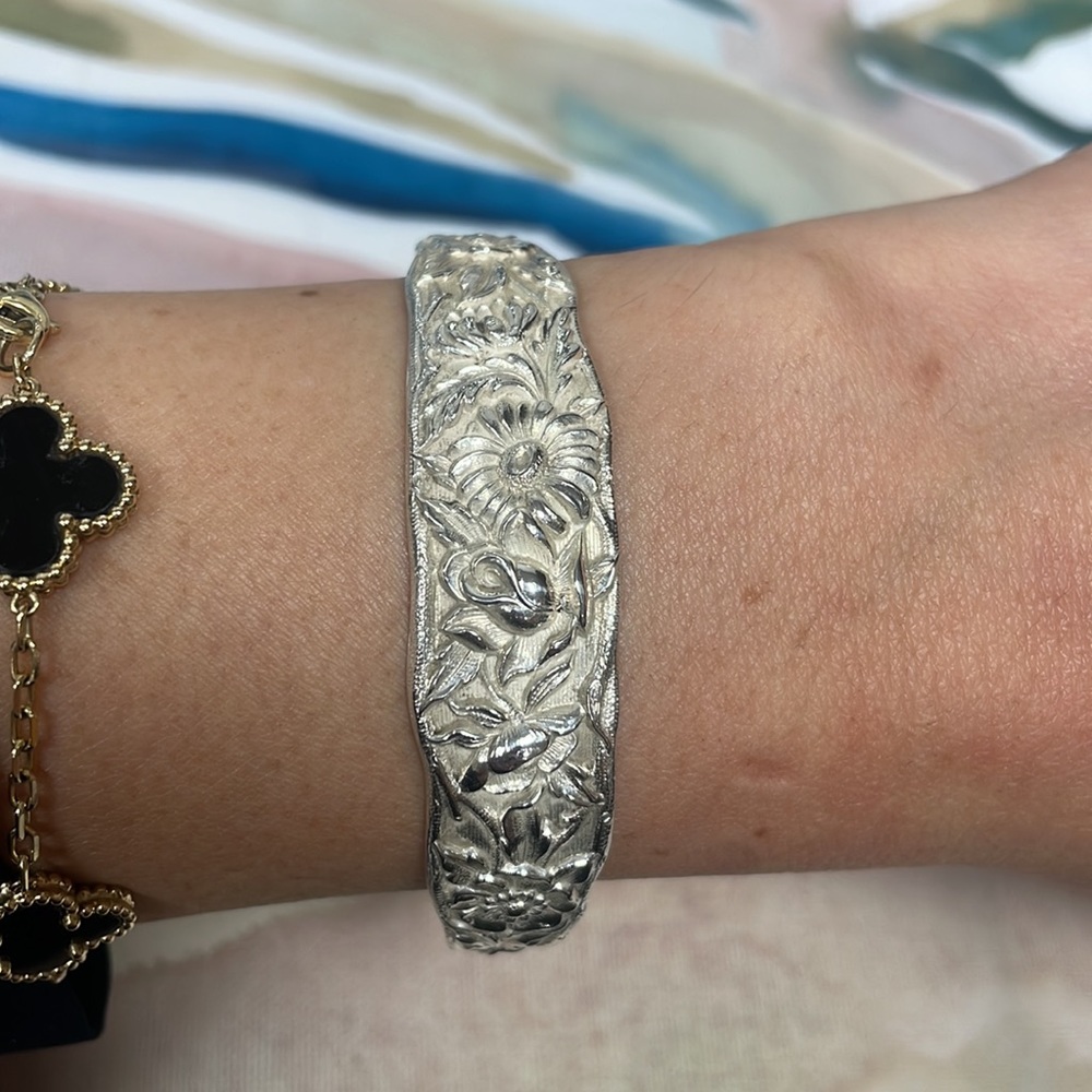 Vintage Repousse Style Bangle Bracelet in Sterling Silver by S. Kirk & Son